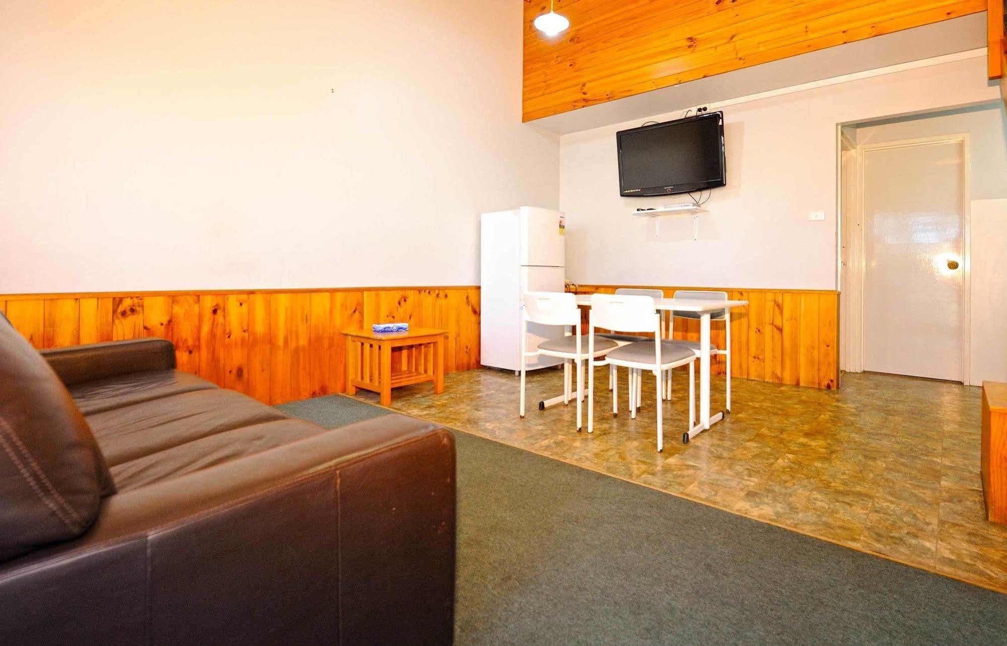 Abrolhos Reef Lodge Geraldton Buitenkant foto